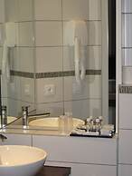 Source Hotel