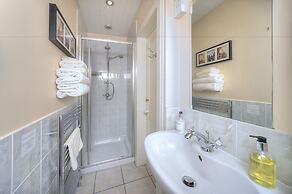 Knap Guest House