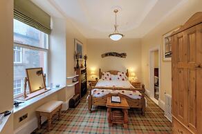 Knap Guest House