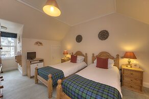 Knap Guest House