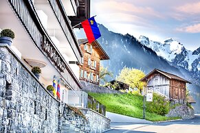 Hotel Oberland