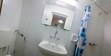Arava Hostel