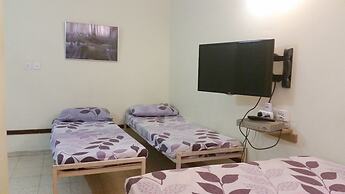 Arava Hostel