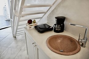 Aeolos Art and Eco Suites - Adults Only