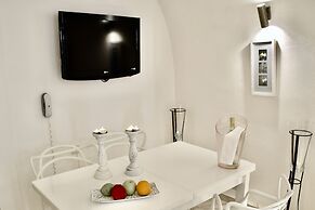 Aeolos Art and Eco Suites - Adults Only