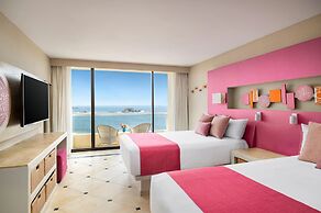 Sunscape Dorado Pacifico Ixtapa Resort & Spa - All Inclusive