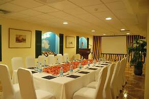 Mina Hotel