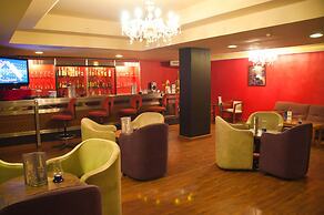 Mina Hotel