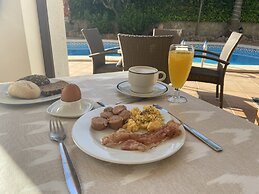 Hostal Villa Rosa