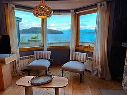 Lirolay Suites