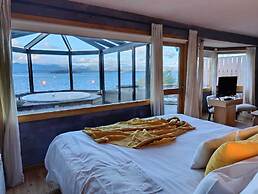 Lirolay Suites