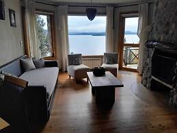 Lirolay Suites