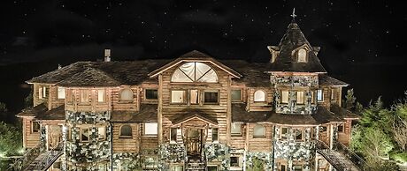 Lirolay Suites
