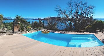 Lirolay Suites