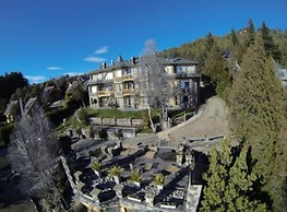 Lirolay Suites