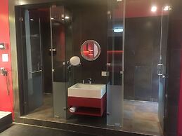 Fahrenheit Hotel