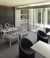 Moure Hotel