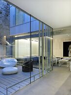 Moure Hotel