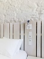 Moure Hotel