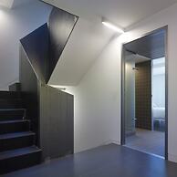 Moure Hotel