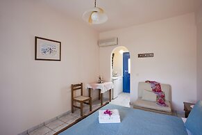 Stefano Apartments