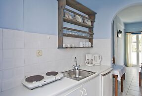 Stefano Apartments