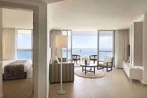David's Harp Hotel and Suits