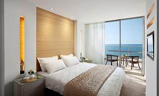 David's Harp Hotel and Suits