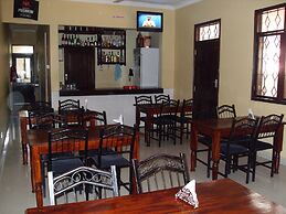 Transit Airport Bed & Breakfast