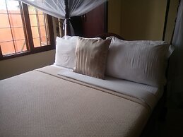 Transit Airport Bed & Breakfast