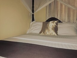 Transit Airport Bed & Breakfast