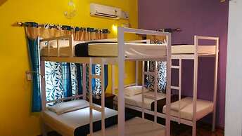 Deshadan Cliff and Beach Resort