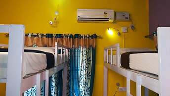 Deshadan Cliff and Beach Resort