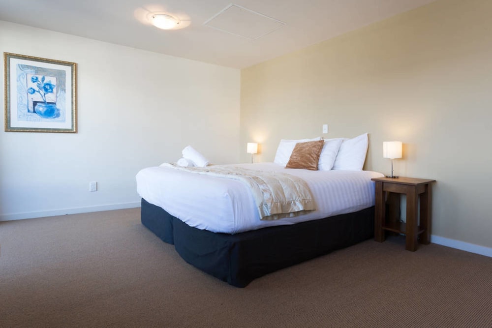 The Glebe Apartments