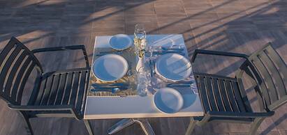 Planos Beach Hotel