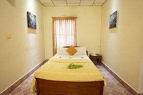 Royal Hotel