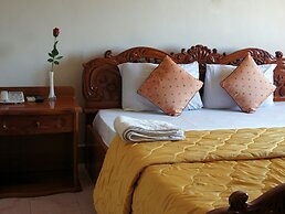 Royal Hotel