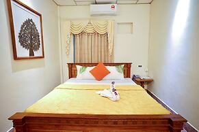 Royal Hotel