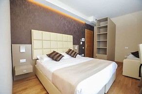 Hotel Dori