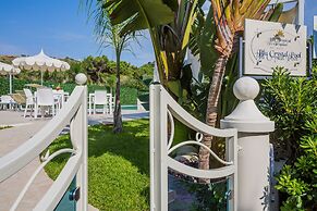 Blu Tropical Resort