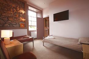 Orchard Hotel