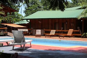 Palo Rosa Lodge