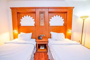 Platinum Hotel