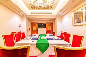 Platinum Hotel