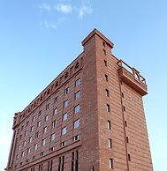 Platinum Hotel