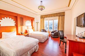 Platinum Hotel