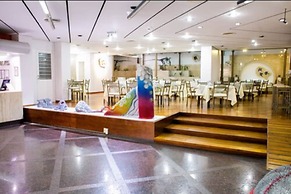Hotel Alkazar