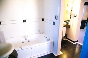 Hotel Alkazar
