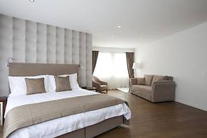 Hotel Alpha