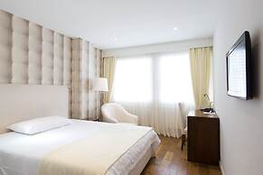 Hotel Alpha